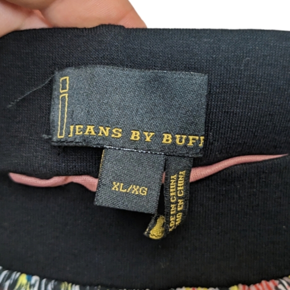 Jeans by Buffalo Women's Patterned High-Low Skirt 🎨✨ - Picture 3 of 11